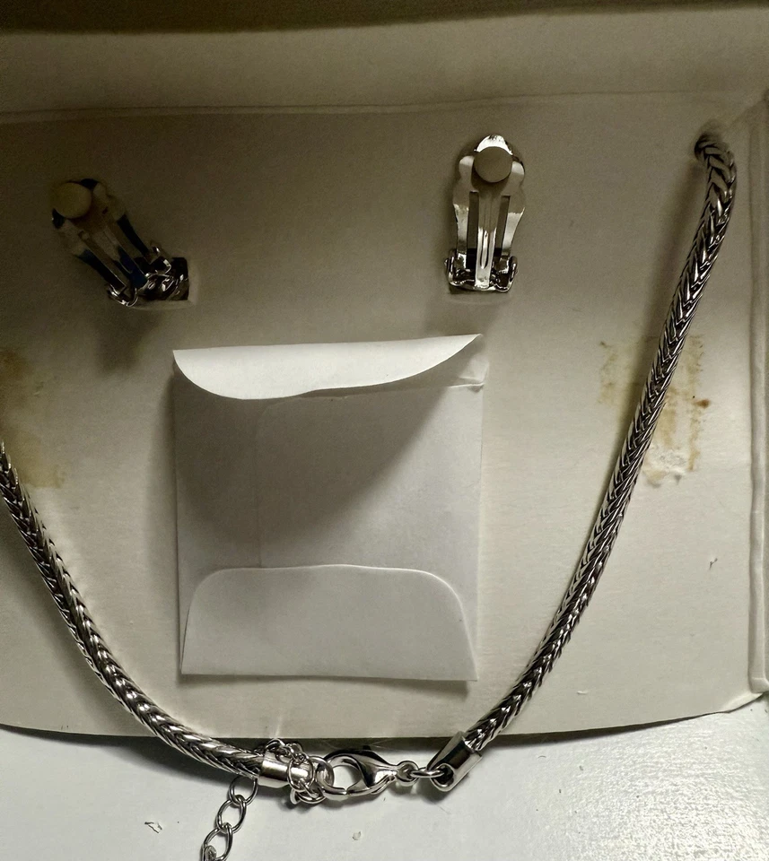 Juego de pendientes collar Charter Club plata llama perlas gris pavé en caja de colección nuevo en caja Foto 3 de 4