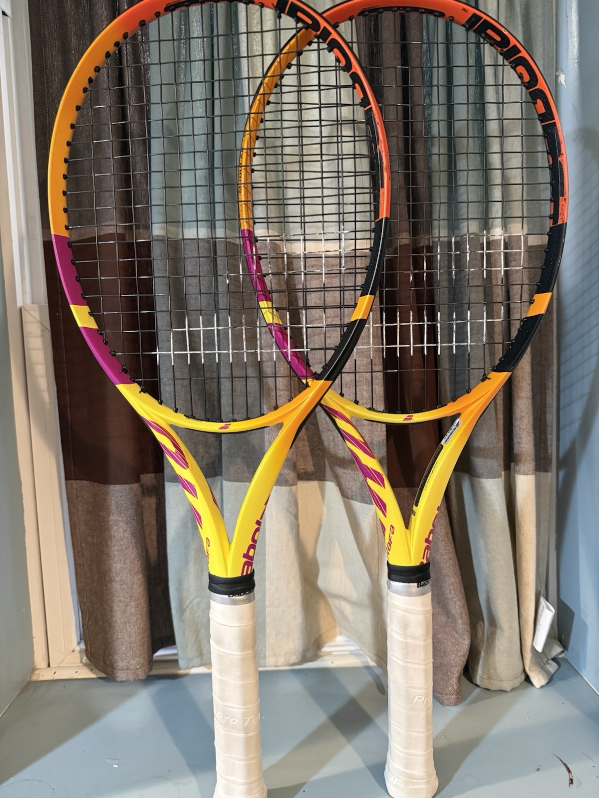 BABOLAT pure aero rafa  4 3/8. New grips too Strung recently With RPM blast 17