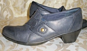 womens navy blue shooties