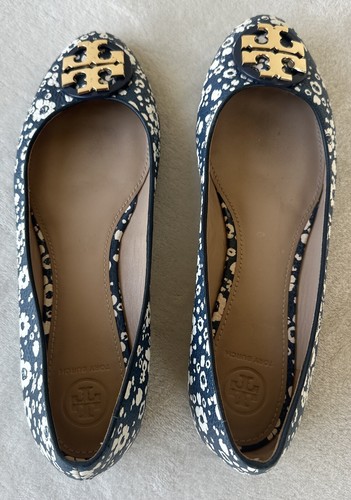 Tory Burch Claire Ballet Flat Tumbled Leather Women's Sz 9.5 Navy Ivory Floral - Picture 8 of 9
