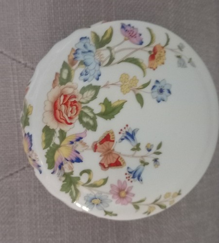 Aynsley (1980's) Bone China Trinket Box. " Cottage Garden". Excellent Condition - Picture 2 of 4