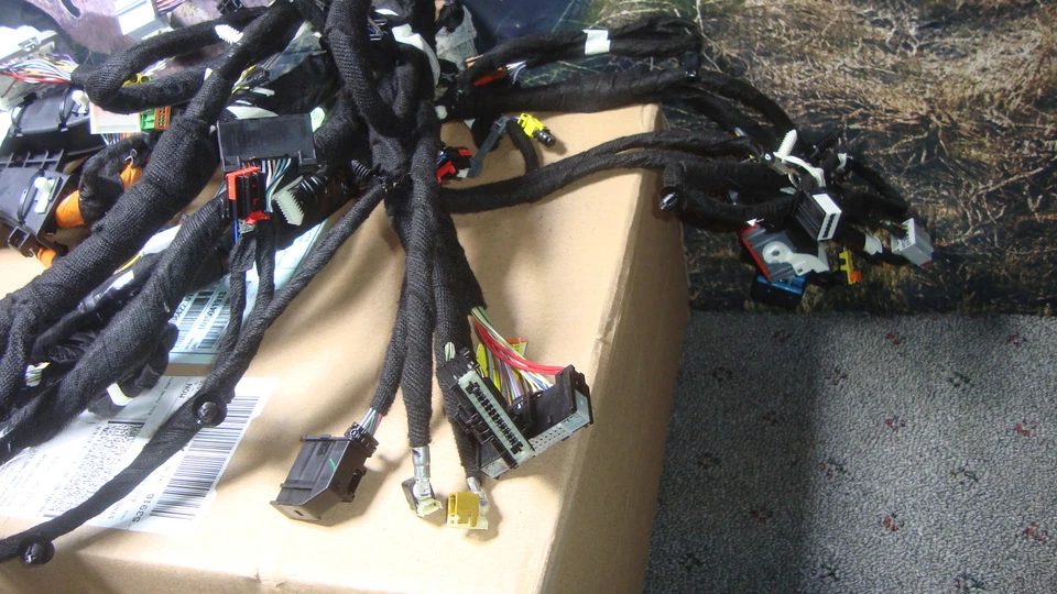 Arnés de cables cableado Ford F2GZ14401N E250 E350 E450 chasis despojado ambulancia Y6 Foto 3 de 4