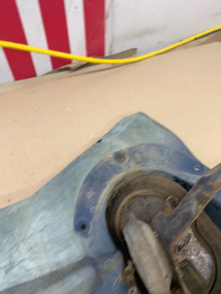 Chevrolet GMC K5 C10 K10 K30 1973 1980 panel de retroceso derecho moldura ventilación aire fresco azul Foto 3 de 4