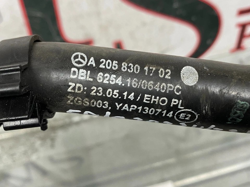 MERCEDES BENZ E-CLASS W213 E43 AMG 3.0 V6 2019 / MANGUEIRA DE TUBO DE REFRIGERAÇÃO - A2058301702 - Imagem 2 de 3