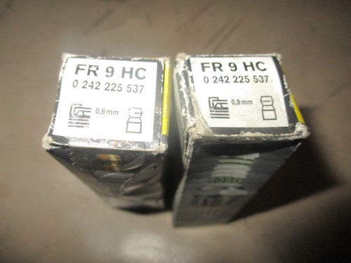 2 NEW GENUINE BOSCH SUPER FR9HC Spark Plugs - Picture 4 of 7