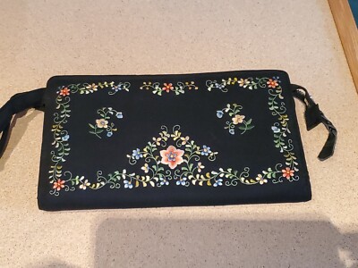 Womens Clutch Purse Wristlet Floral Embroidered Both Sides Zippered Bag