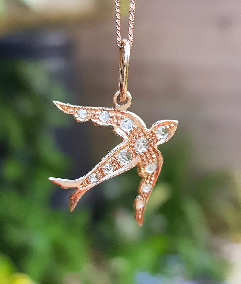 Old style shop gold jewellery