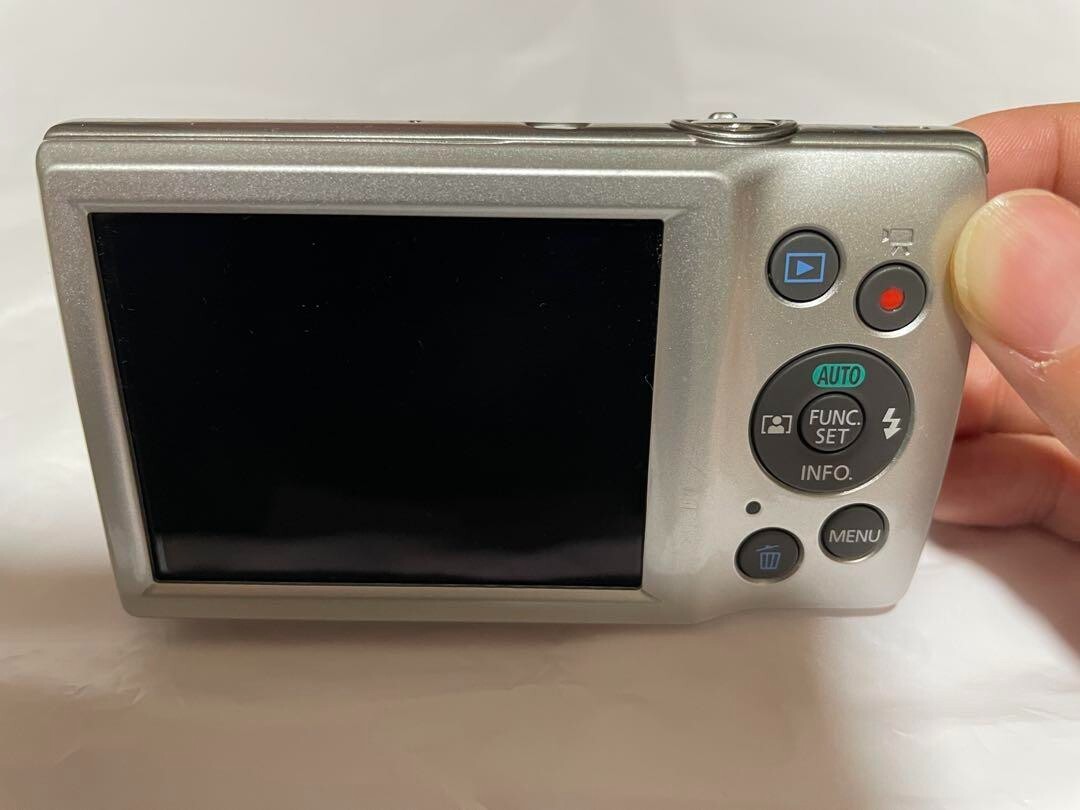 Near Mint】Canon Digital Camera IXY 180 Silver 8x optical zoom