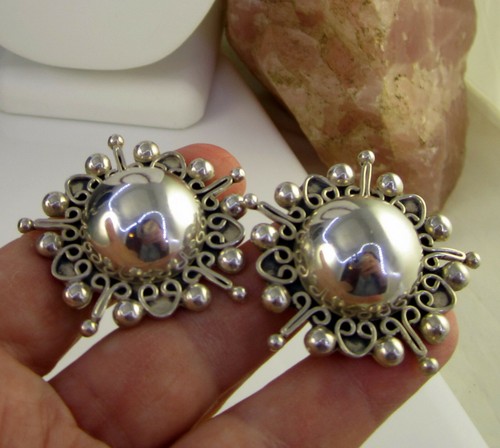 Estate Vintage Huge Flower Taxco Mexico Sterling Silver 29.8 Gram Clip Earrings - Picture 2 of 4
