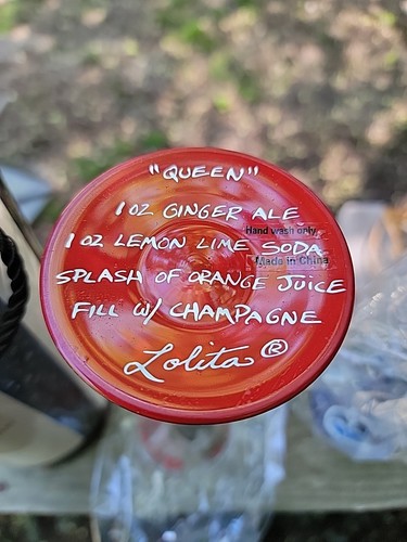 Glasses 2 Lolita Champagne Moments "King" And “Queen” Hand Painted - Picture 7 of 13