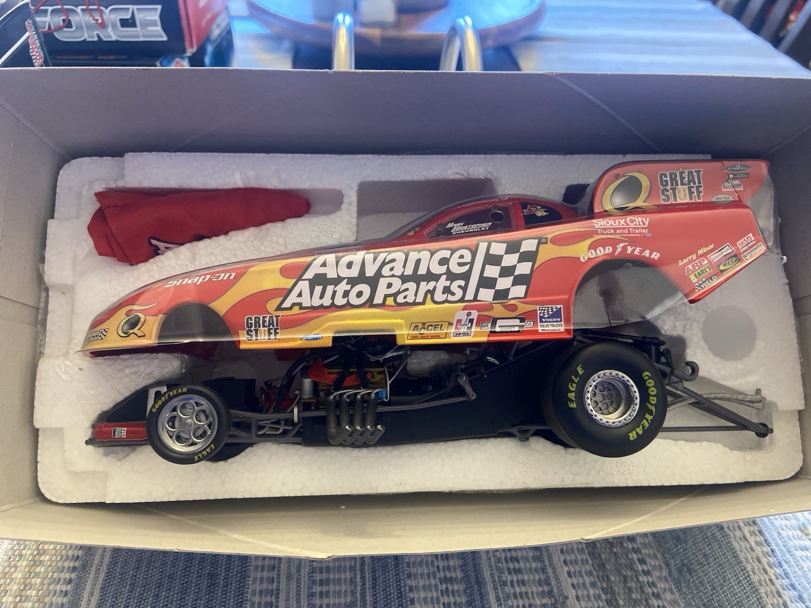 Picture 1 of 3