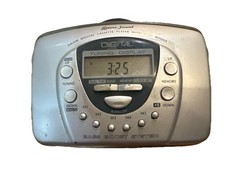 Emerson Sound AM/FM Bass Boost System Cassette Player With Belt Hook Working