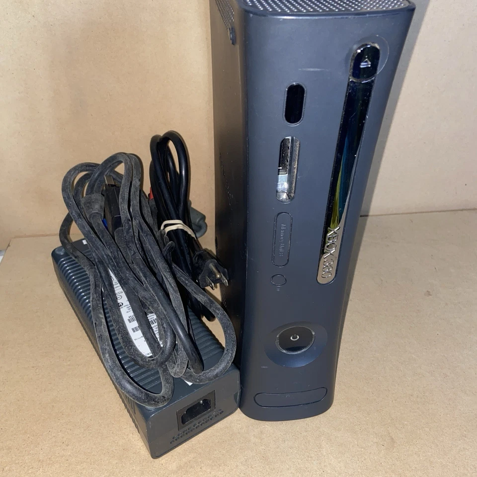 Microsoft Xbox 360 System Bundle Console W/ Cords Games 120GB *Broken Disc Drive - Image 4 of 4
