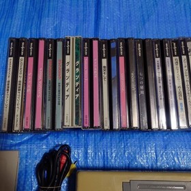 Sega Saturn console + 20 software set.from Japan