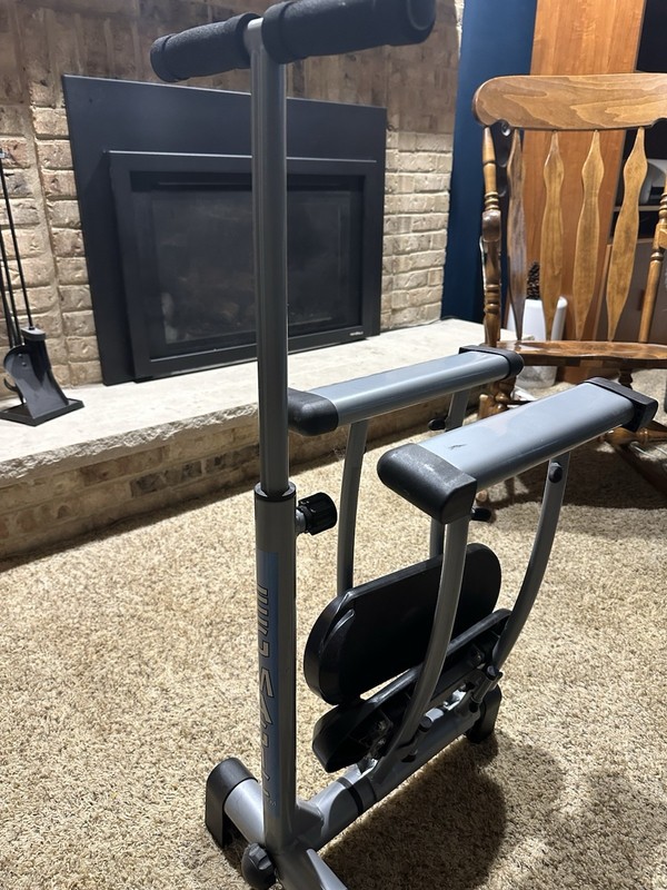 Leg Magic Thigh Exerciser Compact Foldable Non-Slip Home Fitness Machine