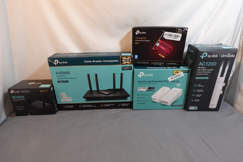 LOT OF (5) TP-LINK ACCESSORIES ***UNTESTED/AS-IS***