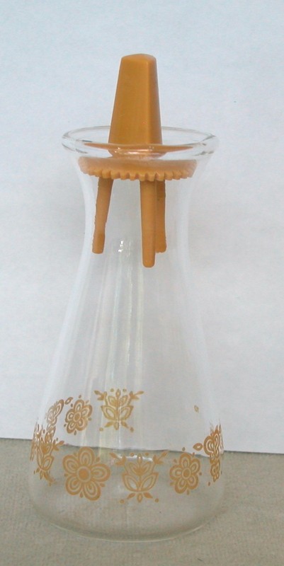 Vintage Clear Glass Pyrex Corelle Butterfly Gold Yellow one Salt/Pepper Shaker