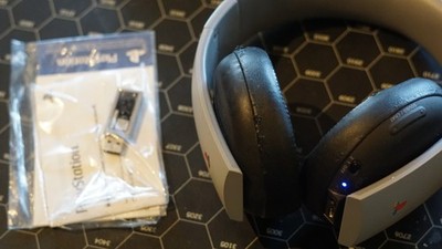 Sony PlayStation Gold Wireless Stereo Headset 20th Anniversary