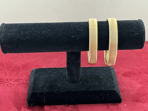 VTG LOT 2 ART DECO GOLD TONE STRETCH SLEEVE HOLDER ARMBAND BRACELETS ARM JEWELRY