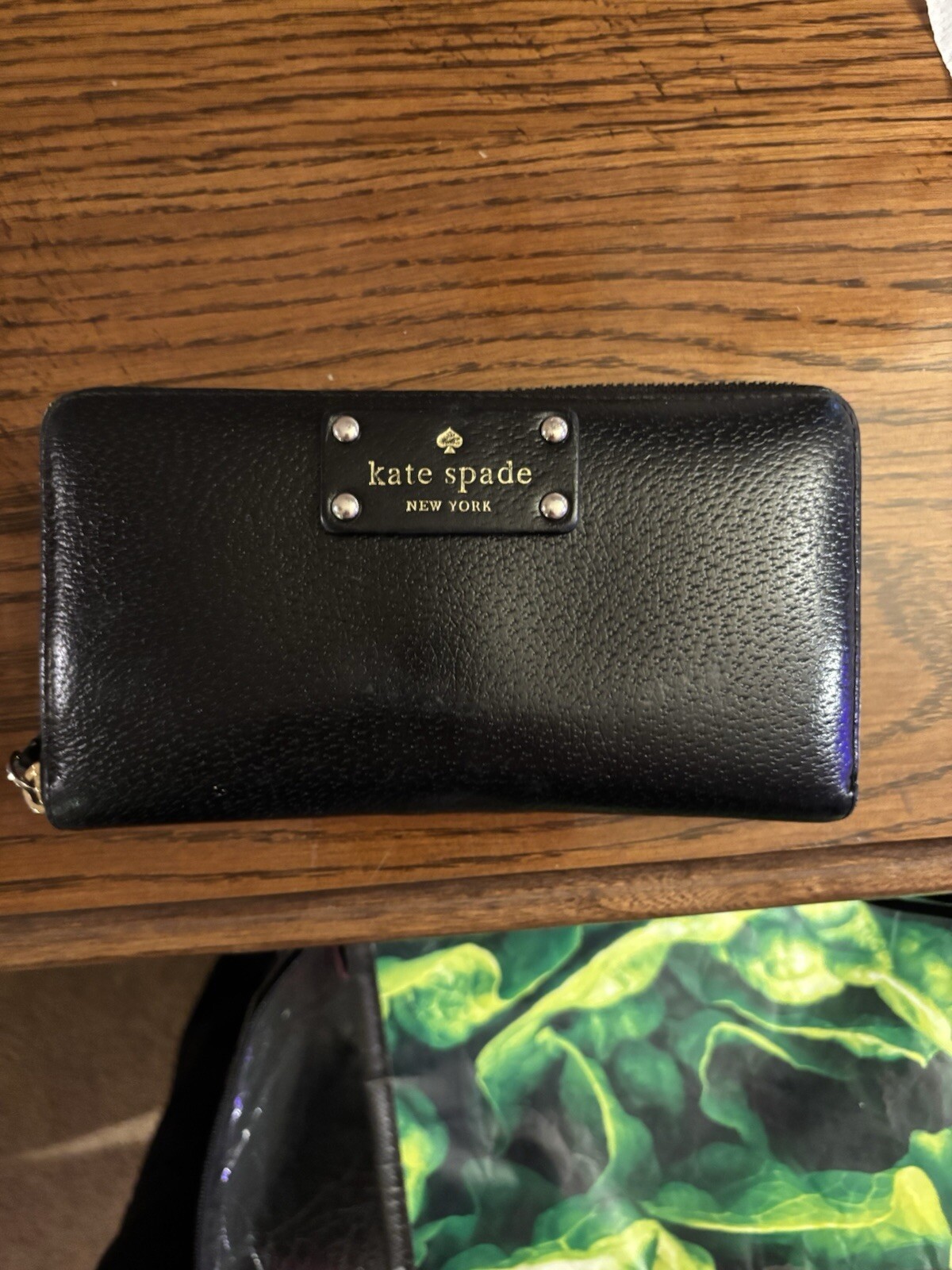 Kate Spade New York Black Bifold Leather Wallet WLROO145