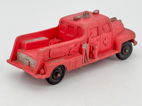 Vtg RED Auburn Co. Rubber Fire Truck Emergency Rescue Sun Car Man Cave Gift WOW! - Picture 4 of 10
