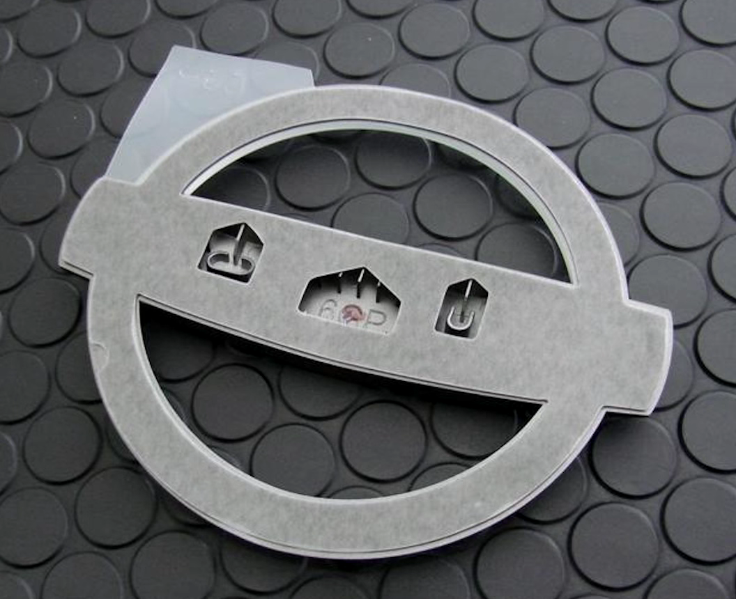 LOOK P−12 MR 新品 Nissan OEM 370Z Front Bumper New Logo