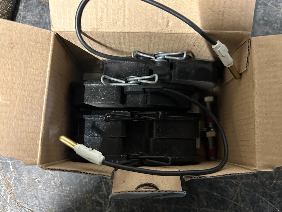 Juego Pastillas Freno Delanteras Peugeot 405 1.4/6/8/9 Citroen 2.0 Nuevo Gasolina/Diésel 1998-95 Foto 3 de 4