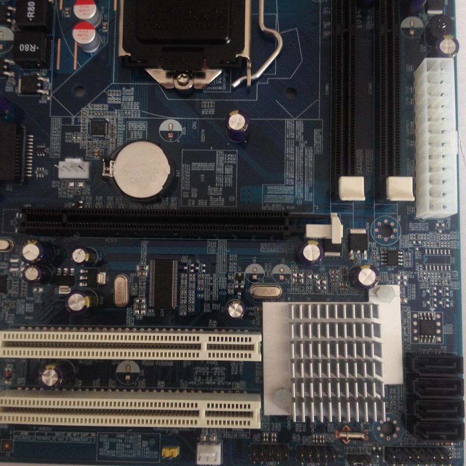 NEW Intel P55 Micro ATX LGA 1156 Computer Motherboard Support LGA 1156/Socket H - Image 3 of 4