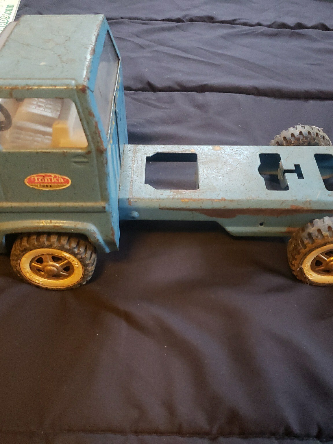 Picture 4 of 9
