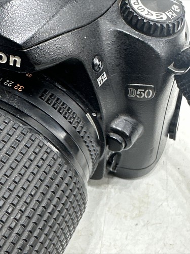 Nikon D50 6.1M Digital SLR DSLR Camera w/ AF Nikkor 70-210mm 1:4 Lens Charger - Picture 13 of 14