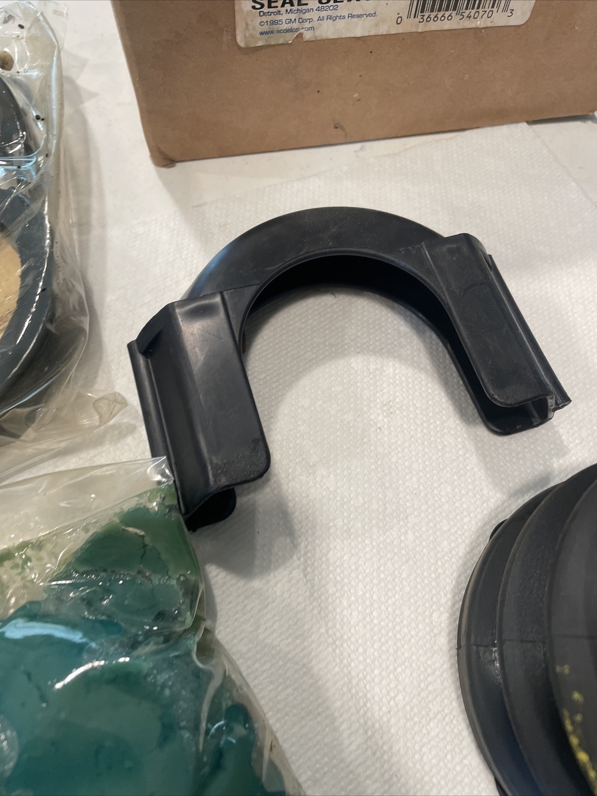 New GM 26027964 CV Shaft Boot Kit 92-93 Typhoon 91 Syclone 83-96  