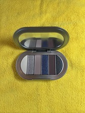 REM R.E.M Beauty Midnight Shadows Eyeshadow P...