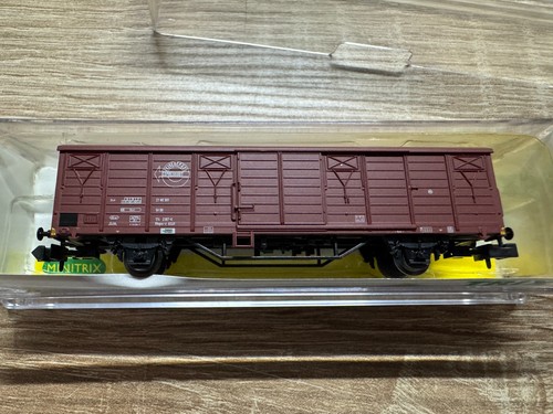 Minitrix 15246 Spur N Gedeckter Güterwagen der DR Neuwertiger Zustand in OVP | Condition: Gebraucht