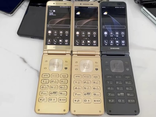 Téléphone Samsung W2017 Android débloqué 64 Go 4 Go RAM 4G à clapet version C/N - Photo 2 sur 16