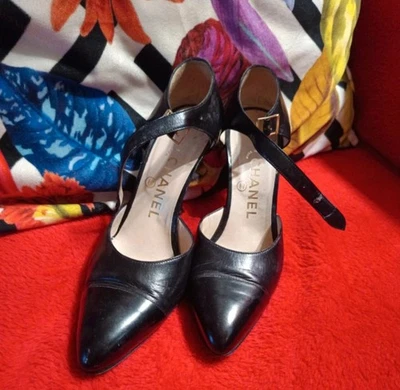 Escarpins Chanel T 38,5 - Photo 1/4