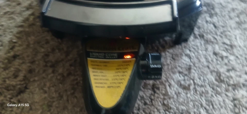 Kitchen Craft West Bend 11" Electric Skillet Liquid Core Vented Lid Stainless - Image 2 of 4