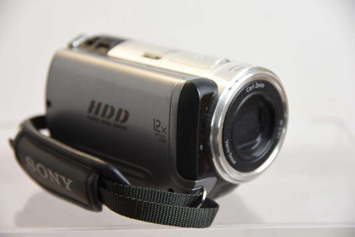 SONY　DCR-SR60　ビデオカメラ　HDD内蔵 最長約20時間の長時間撮影を実現し、持ち歩きに最適な小型軽量