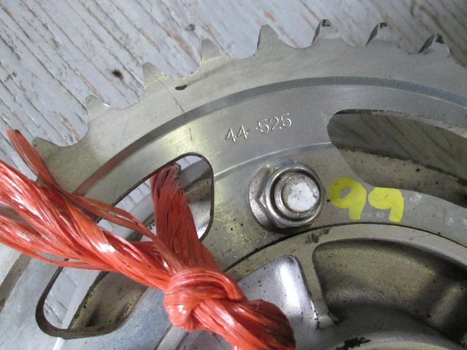 Portapiñones Suzuki GSXR750 Foto 2 de 3