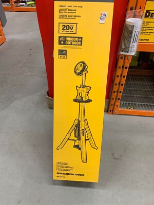 DEWALT CANADA cordless LI-LON 3000 Lumens 20V Tripod Light