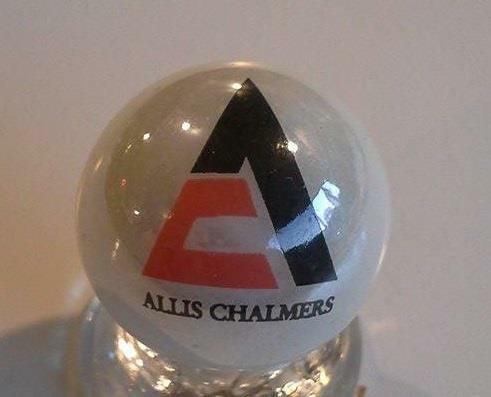 Very Nice Allis Chalmers Tractors White Glass Marbles - Picture 1 of 1