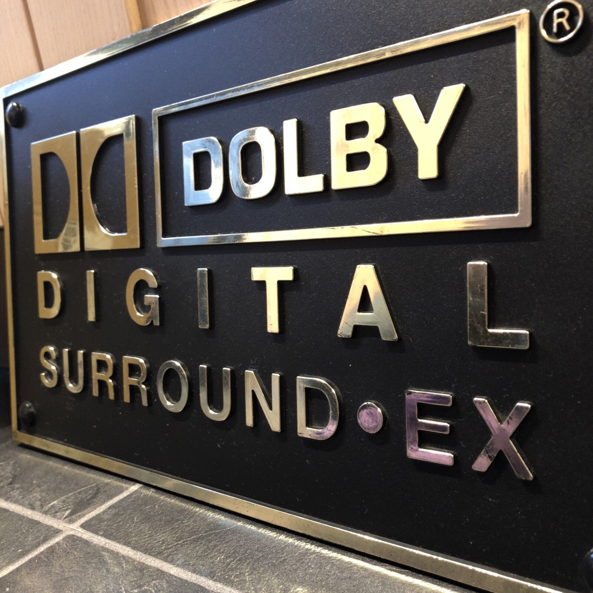 DOLBY DIGITAL SURROUND-EX ロゴプレート DOLBY DIGITAL SURROUND EX LOGO SIGN. ORIGINAL RARE GENUINE DOLBY