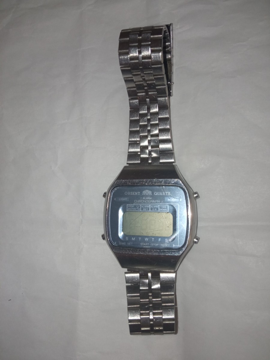 orient quartz watch vintage alarm chronograph 741104-40 ca Japan