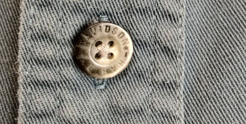 Camisa Harley Davidson Collard Pequeña Nueva Sin Etiqueta Gris y Negra, Cuello tiene Broches a Presiones - Imagen 13 de 21