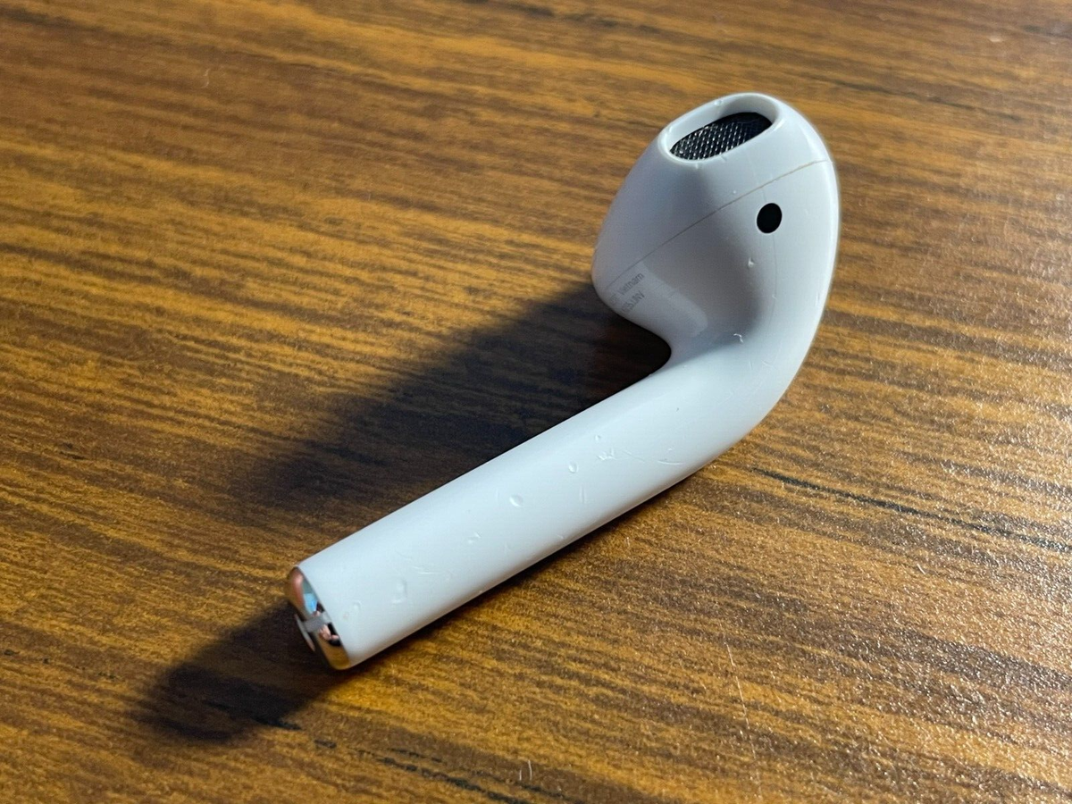 Original Apple AirPods 2nd Generation LEFT SIDE (A2031