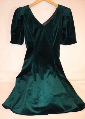 DBY green velvet dress size 3 green velour Holiday party dress