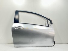 PORTIERA PORTA SPORTELLO ANTERIORE DESTRA DESTRO PER TOYOTA Yaris Serie 670010D