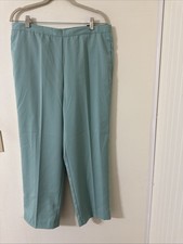 Alfred Dunner Classic Fit Pants Seafoam Women's Size 12 NWT Proportioned Short