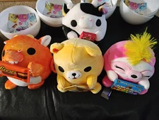 ZURU Snacle Lot Of 4   Stuffed Including the Reese's.