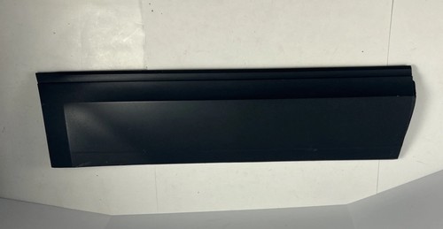 Nice! 2018-2024 Volkswagen Atlas Cross Right Passenger Rear Lower Door Molding