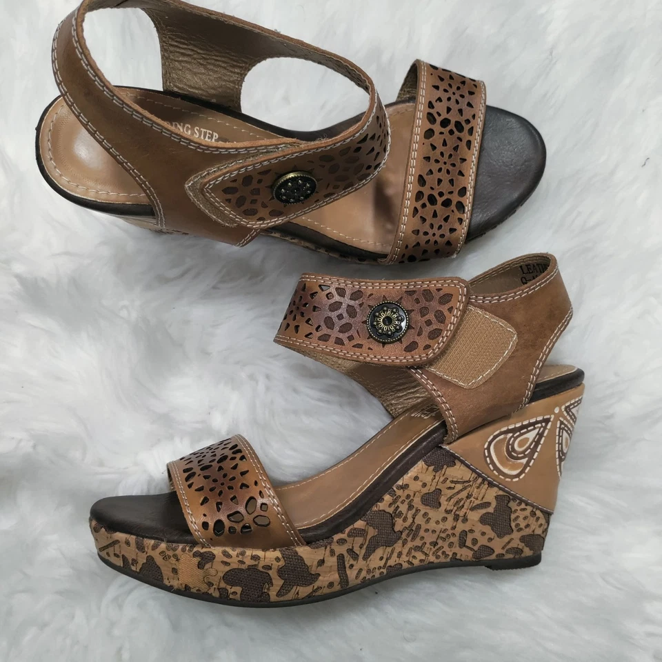 L. Artiste By Spring Step Cut Out Design Allura Wedge Sandal Women's Size 8 - Image 2 of 4